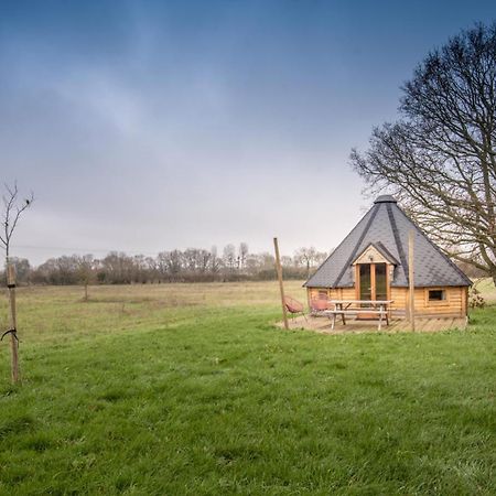 Kota Guest House Morannes sur Sarthe-Daumeray Exterior photo